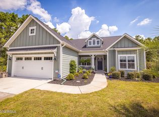 72 Draft Line Ct, Hampstead, NC 28443