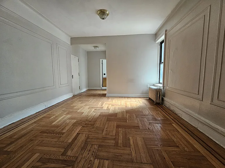 2101 Westbury Ct #2B — Photo 1