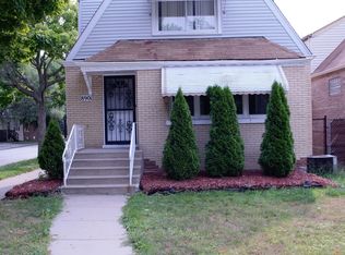 8901 S Cregier Ave, Chicago, IL 60617