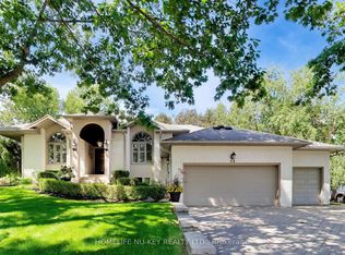 38 Castle Dr, Barrie, ON L4N 1R1