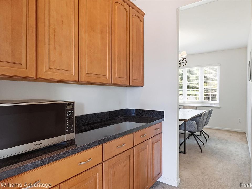 17012 Algonquin Dr, photo 13