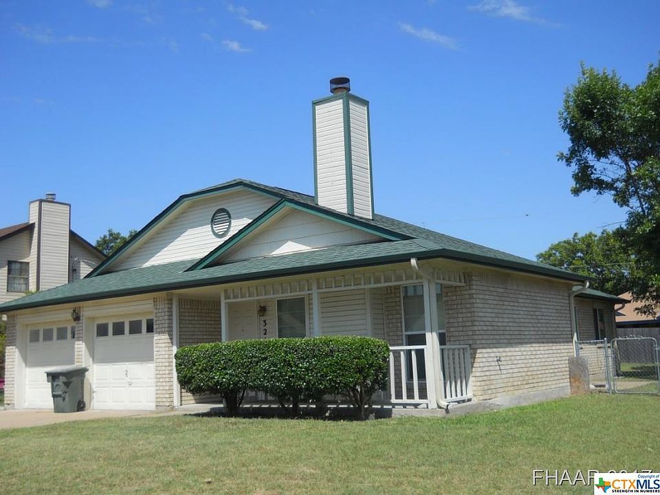 1st image of 3215 Honeysuckle Dr