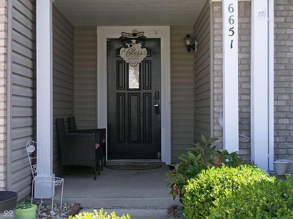 3rd image of 6651 Sonesta Dr