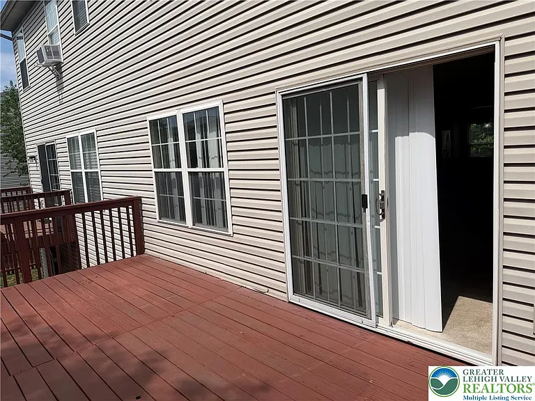 6510 Pioneer Dr — Photo 22