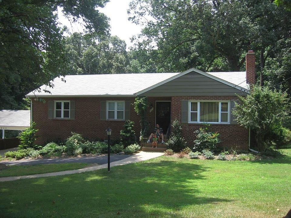 6317 Hillsborough Street View