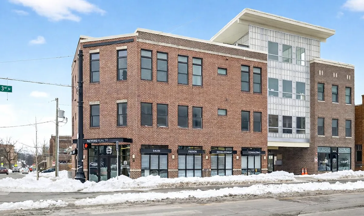 Building Photo - 116 E 3rd St