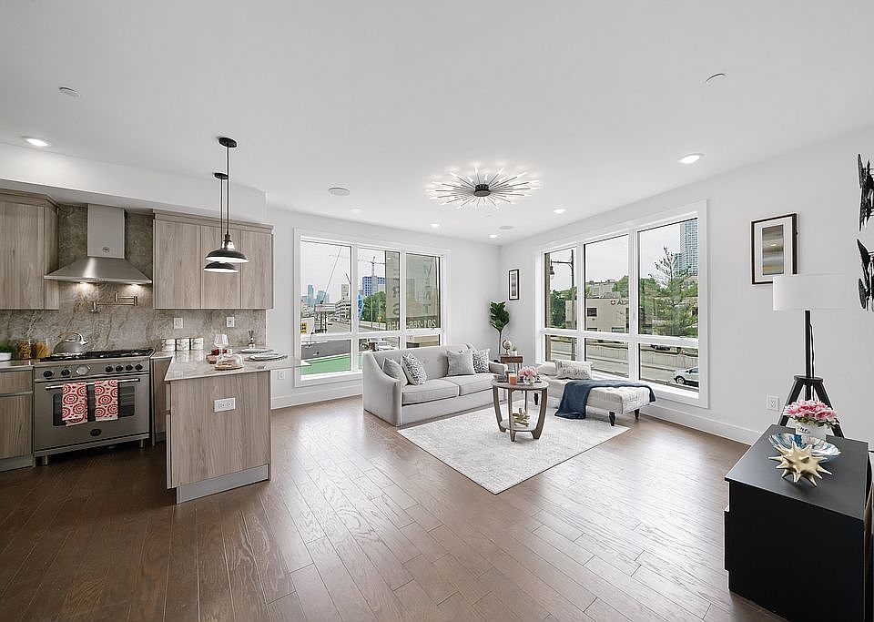 1st image of 167 Saint Pauls Ave #201