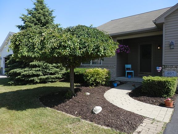 2nd image of 407 Oak Creek Dr