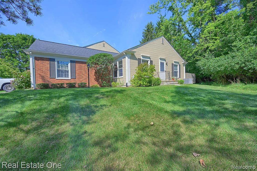 1336 Kings Cove Dr, Rochester, MI 48306 Zillow