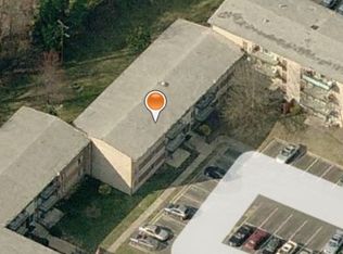 4108 Mangalore Dr APT 101, Annandale, VA 22003