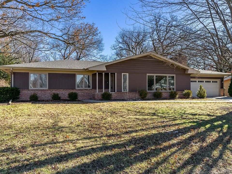 1st image of 2603 Driftwood Ln
