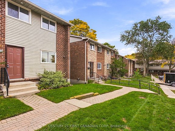 2nd image of 625 Griffith St #29