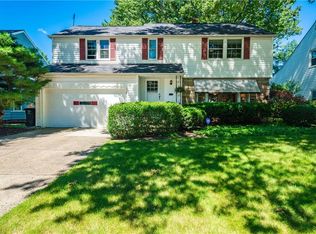 23219 Greenlawn Ave, Beachwood, OH