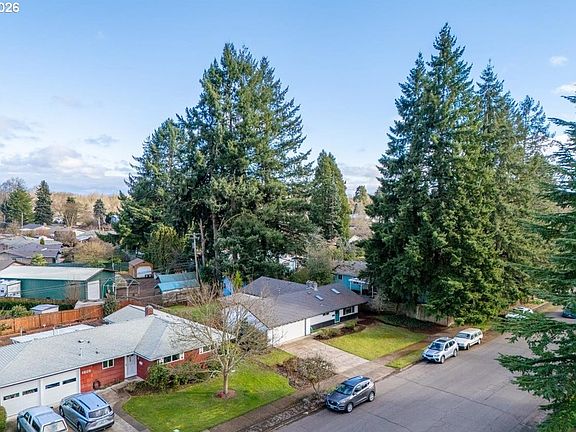 5th image of 1615 NW 17th St