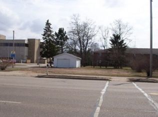 1328 Royalton St, Waupaca, WI 54981