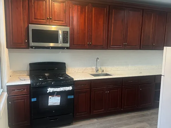 9-13 Wyckoff Avenue image 1 of 6