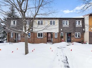 1348 Marigold Cres, Ottawa, ON K1B5E5