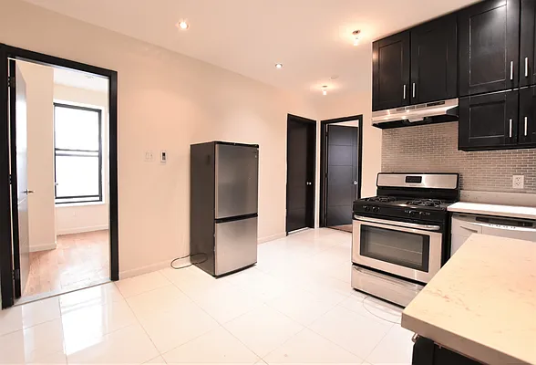 Rented by Bold New York | media 29