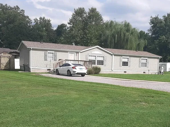 118 Sassie Ln, Herrin, IL 62948