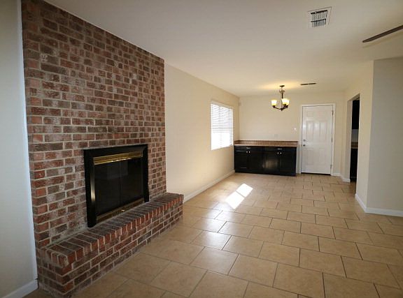 5th image of 4506 Spence Dr