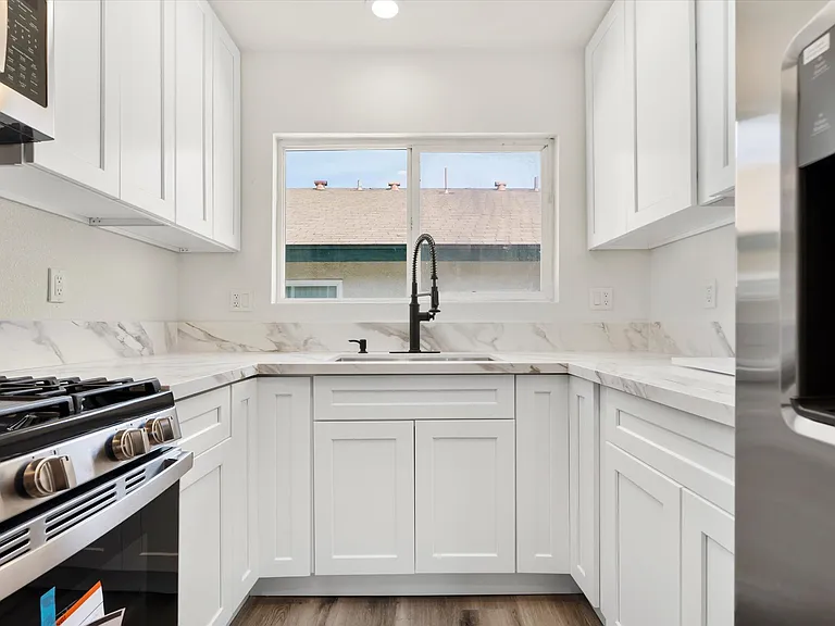 19237 Bryant St #9 — Photo 11