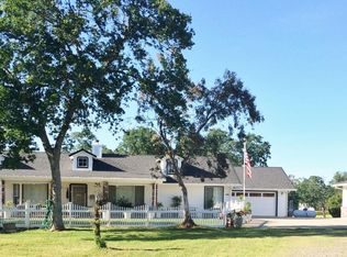 21220 Hackett Ln, Redding, CA 96003