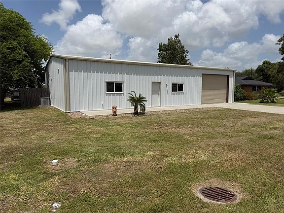 2nd image of 163 Sunset Dr