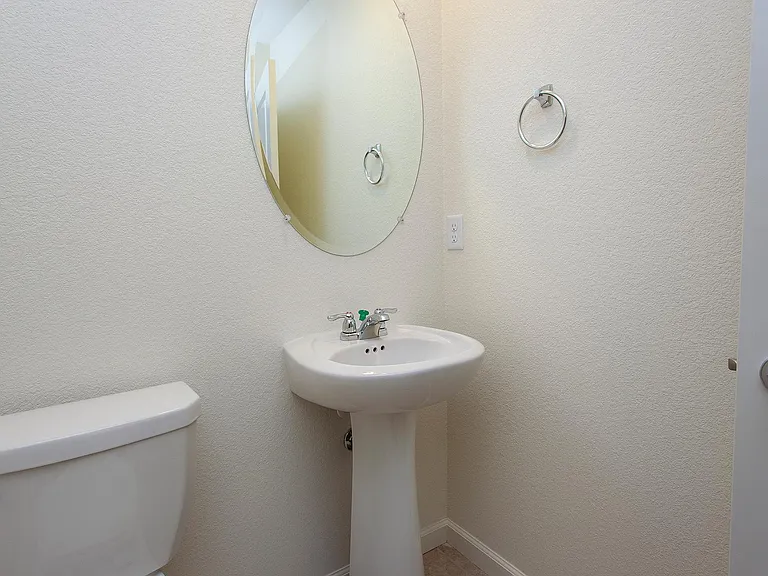 8904 Coyote Bluff Dr — Photo 18