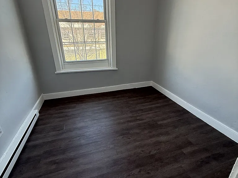400 Pine St #2 — Photo 4