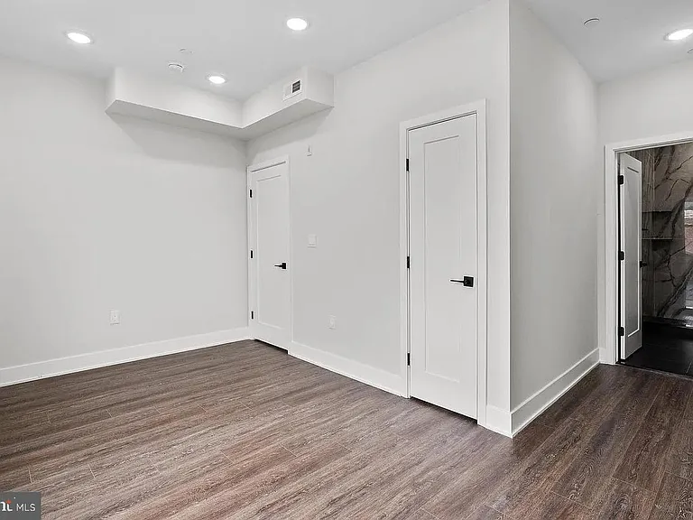 2146 N Front St #3 — Photo 5