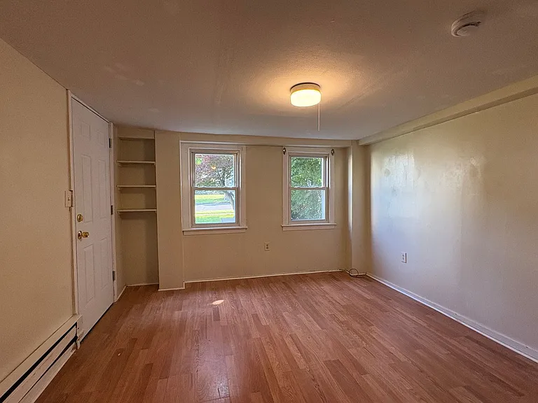 84 Mill Street - Red Pod — Photo 5
