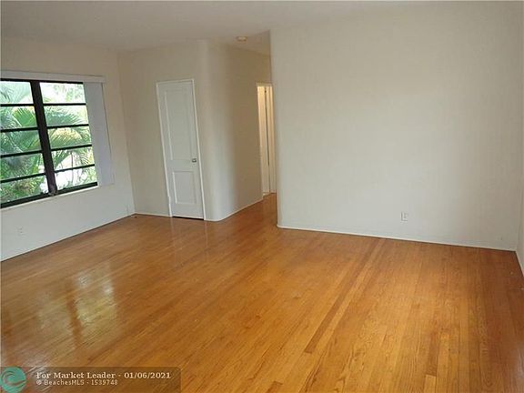 5th image of 611 Ponce De Leon Dr #5