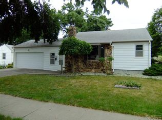 1716 E 14th St, Sioux Falls, SD 57103