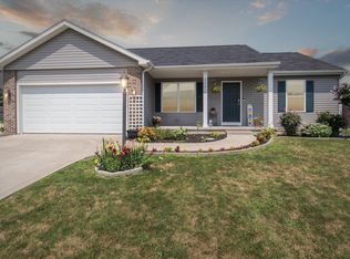 211 Blessing St, Millersburg, IN 46543