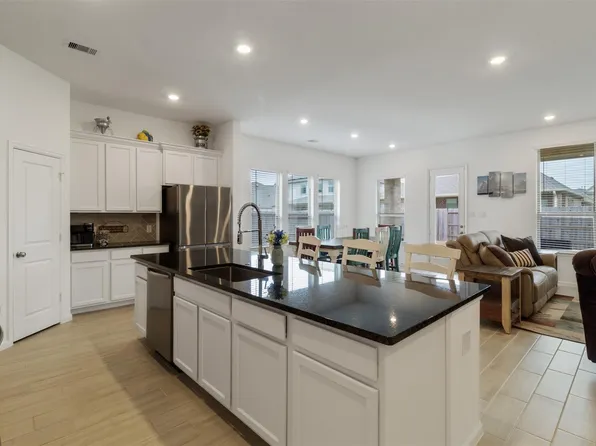 3623 Rock Ledge Dr, Rosenberg, TX 77469