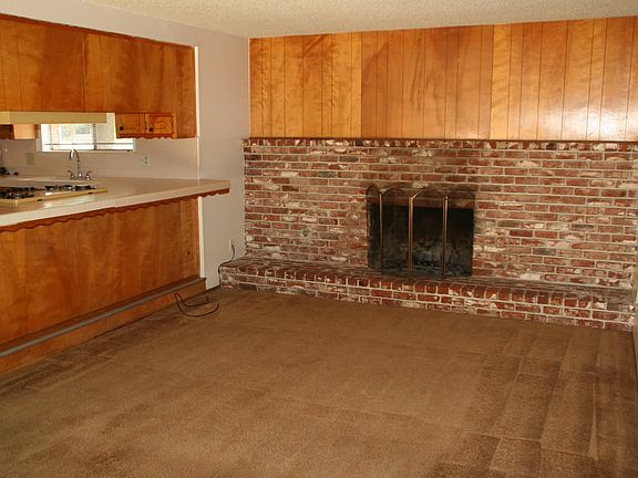 4th image of 1324 W Harvard Dr