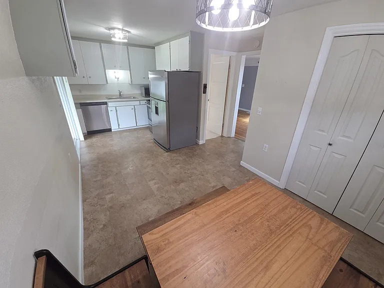 4804 N Elgin St — Photo 2