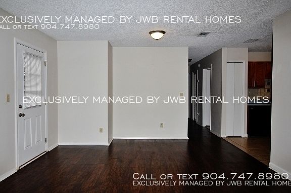 3rd image of 10132 Geni Hill Cir S