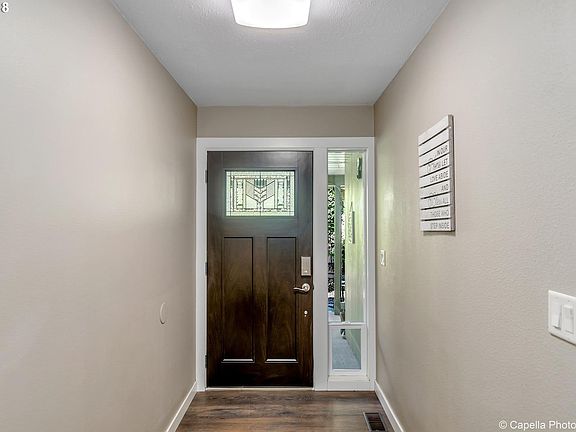 3rd image of 925 NE 3rd Ave