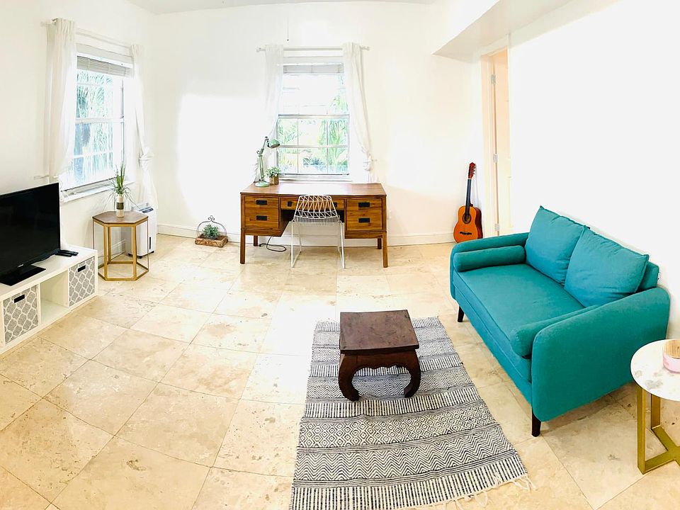 1st image of 7028 NE 5th Ave #2