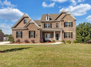 3925 Lake Laurel Dr, Suwanee, GA 30024