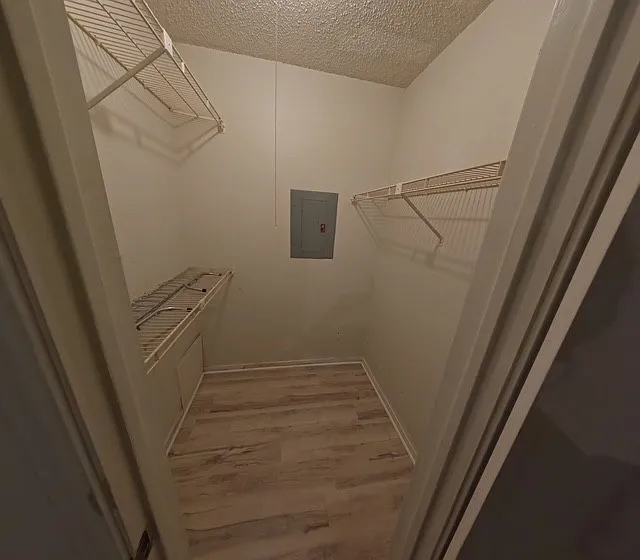 1412 Janet Ln — Photo 6