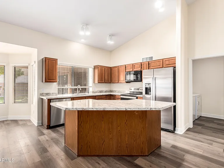 1517 W Islandia Dr — Photo 14