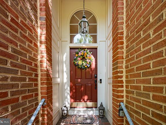 5th image of 5241 Brawner Pl