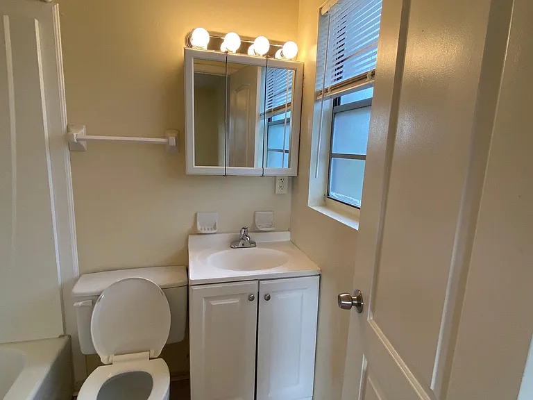 4807 W Flamingo Rd — Photo 7