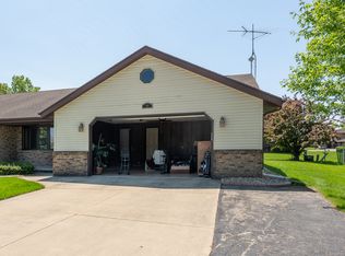 14 Duchess Ct #1, Appleton, WI 54914