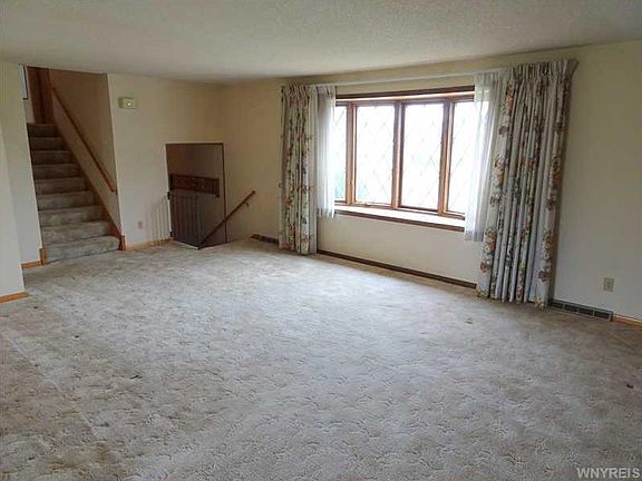 5th image of 38 Leni Ln