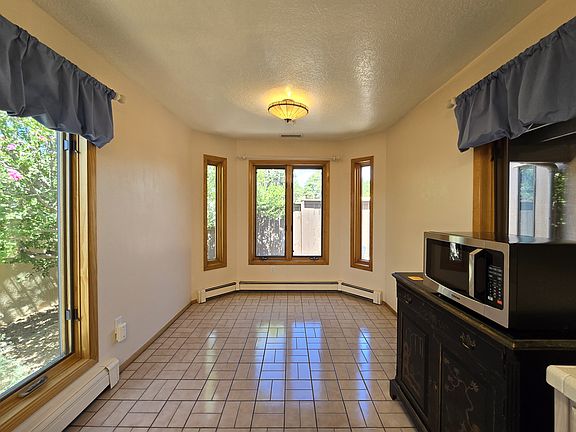 5th image of 2874 Plaza Amarilla