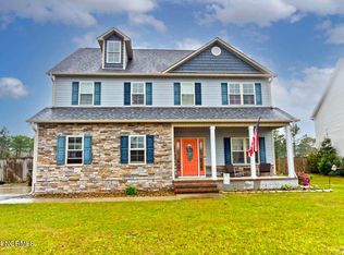 397 Inverness Dr, Hubert, NC 28539