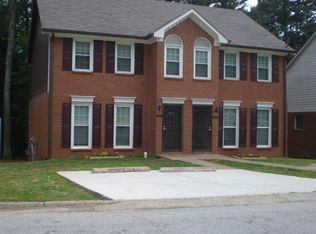 5242 Ridge Forest Dr, Stone Mountain, GA 30083